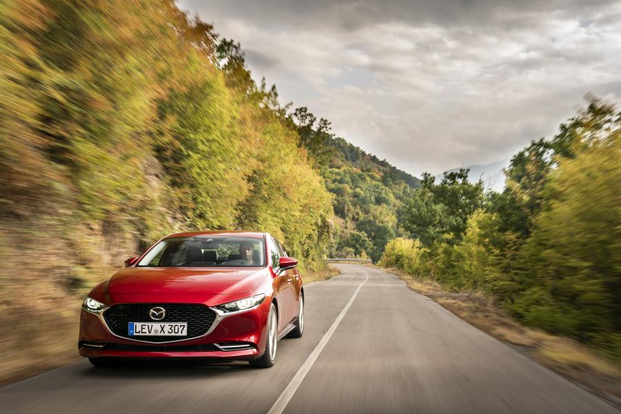  Mazda3 Skyactiv-X Sedan (BP) 2019 года  (WW) (фото 3 из 37)